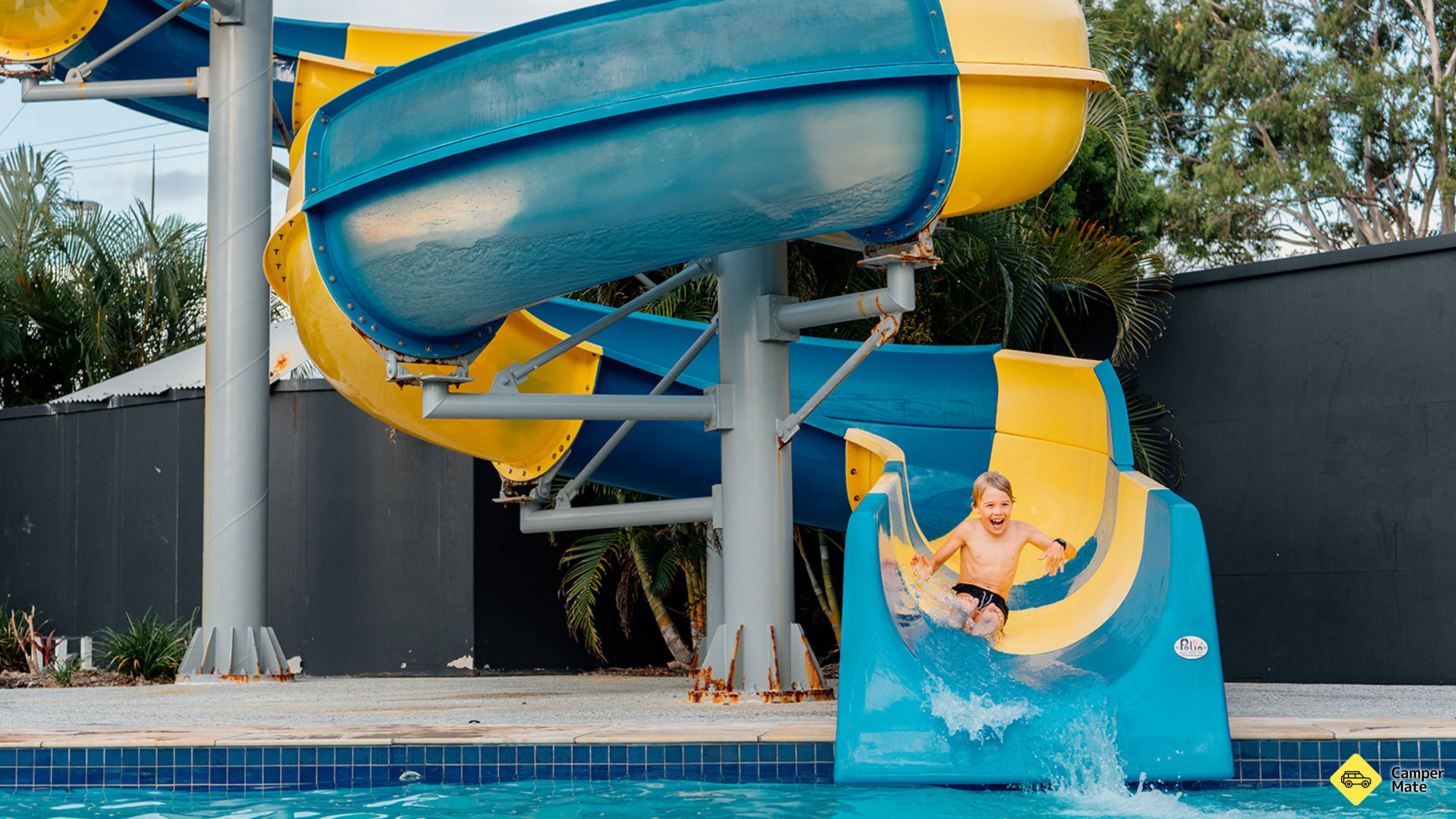 מלון Nobby Beach Holiday Village