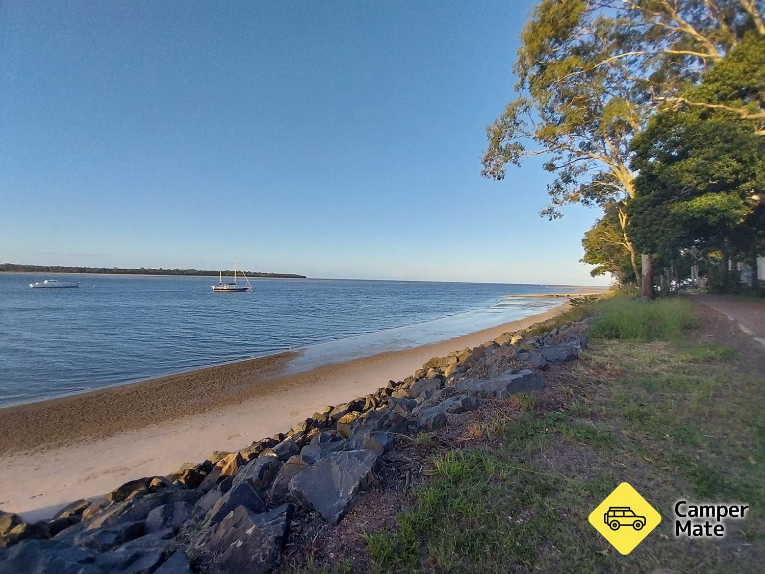 Burrum Heads Beachfront Caravan Park - Image 2