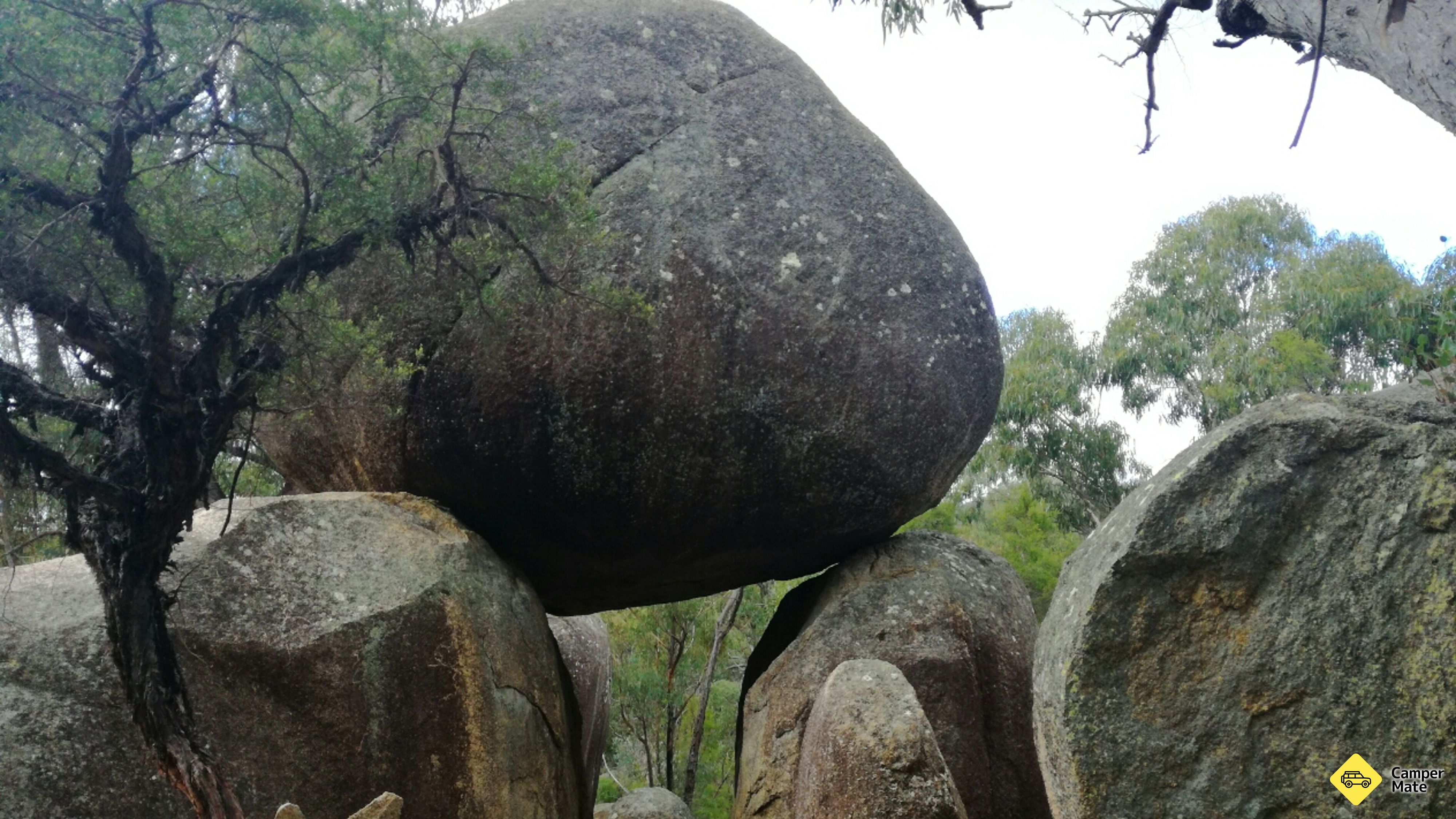 Il Granite Arch Walking Track