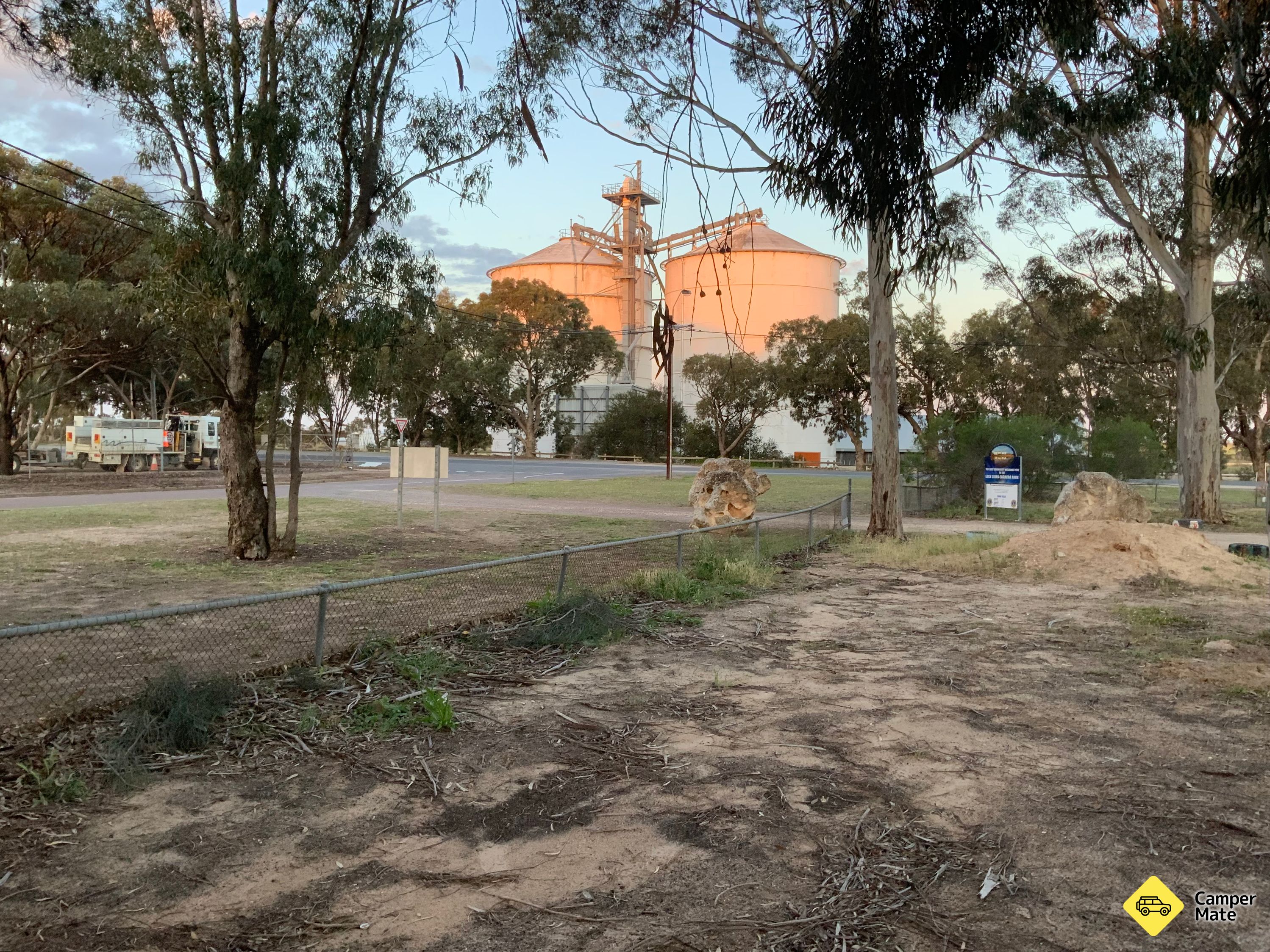 Lock Caravan Park