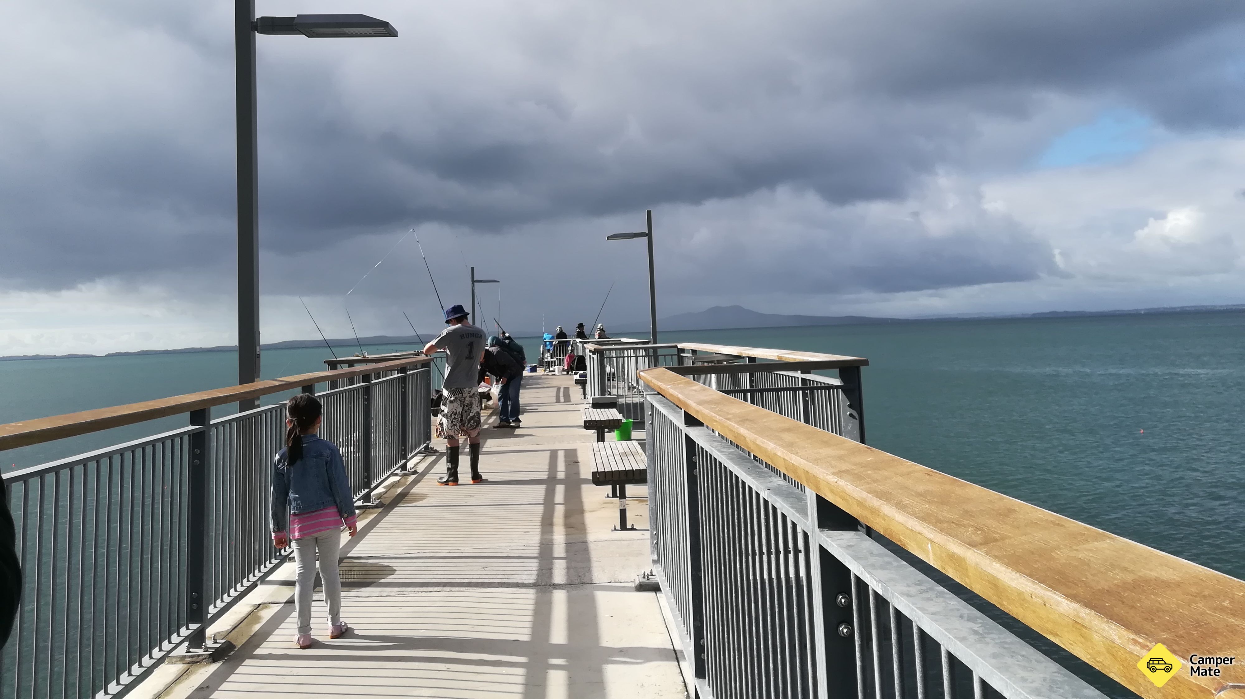 Murray's Bay Beach & Wharf 근처 오락거리