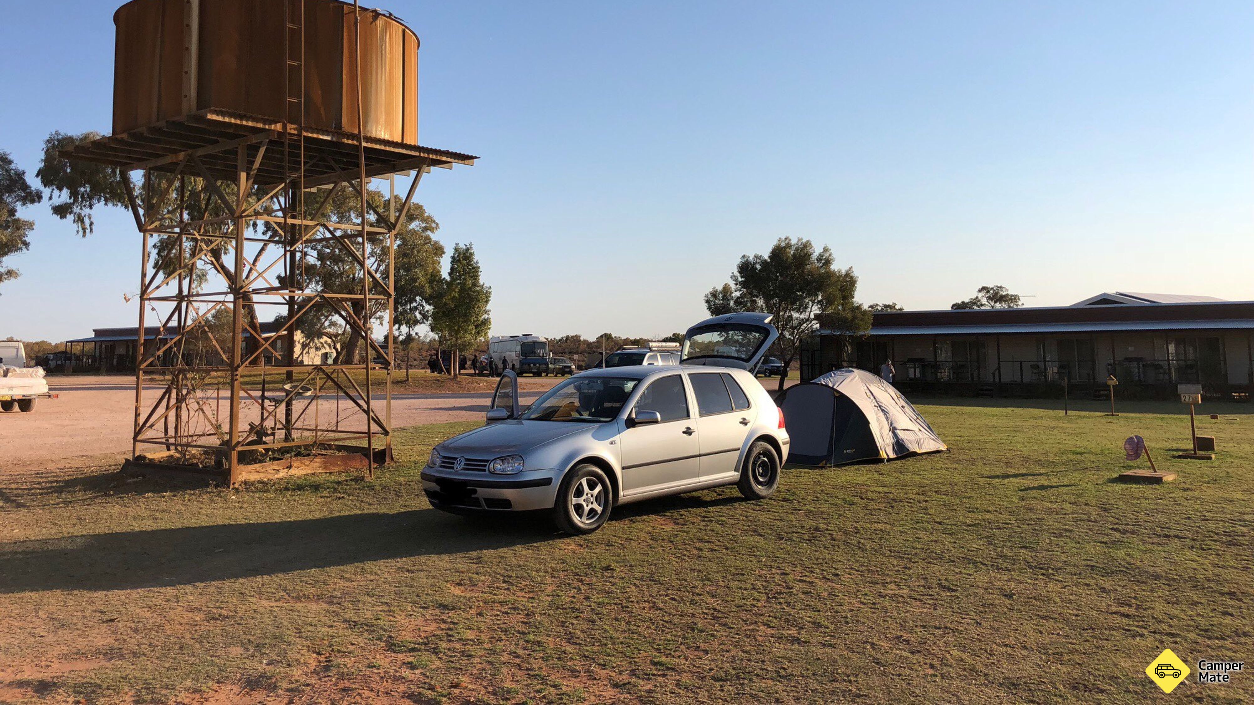 Wilcannia Caravan สวน