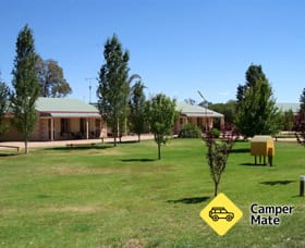 Narrandera Caravan สวน