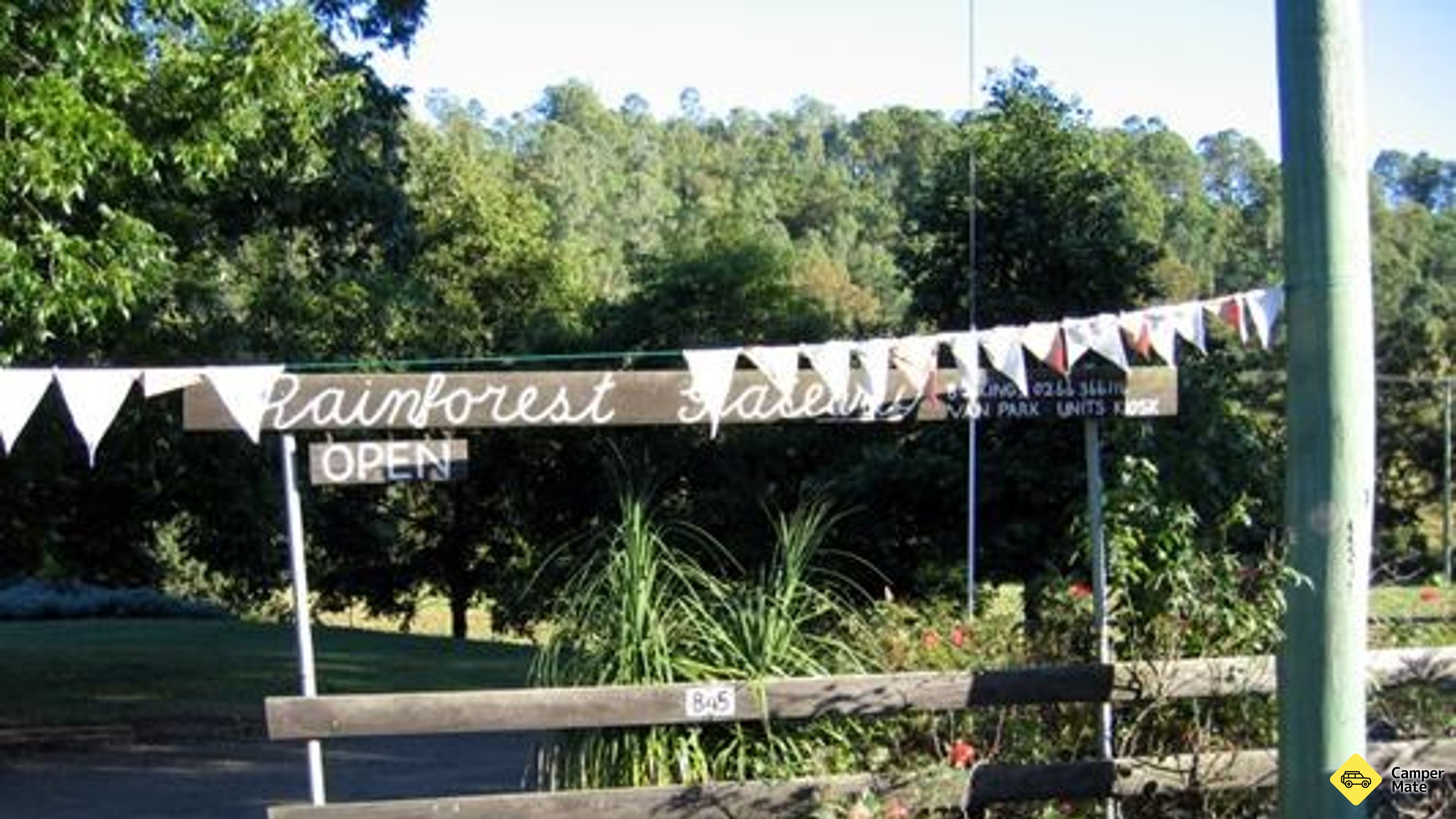 Restauracje w pobliżu Rainforest Gateway Campground