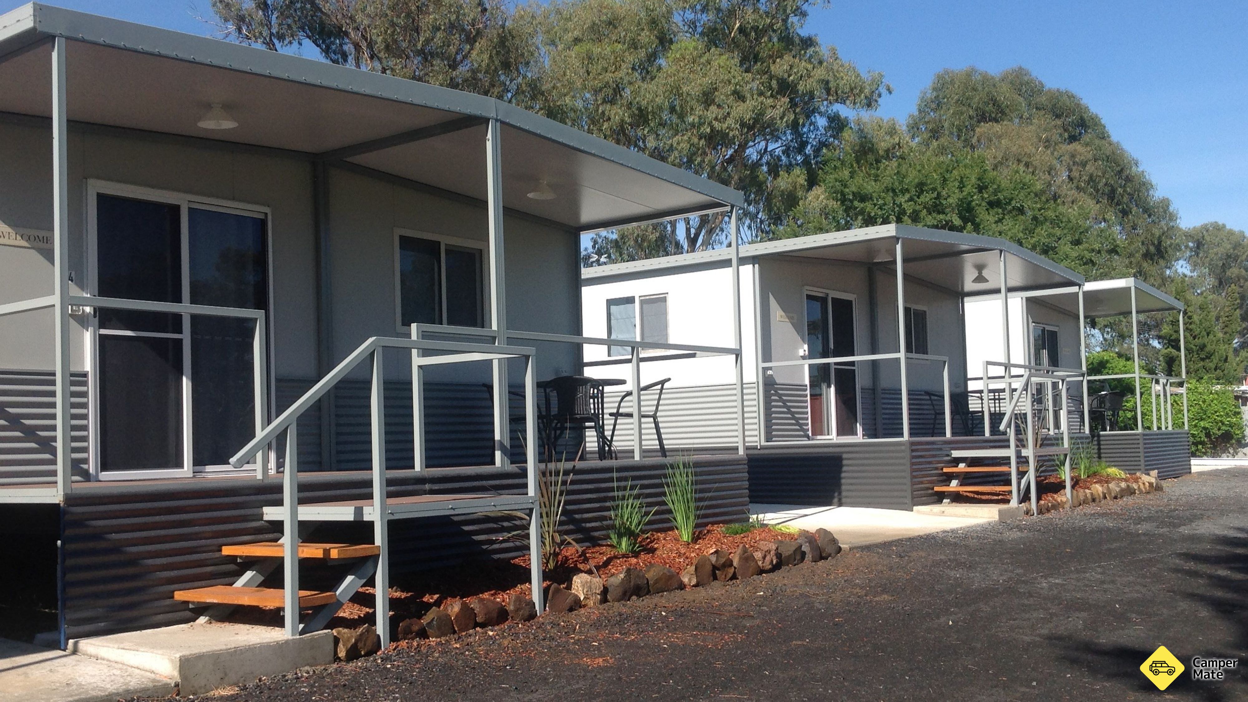 Hoteles cerca de Sapphire City Caravan Park