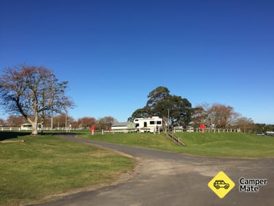 Milton Showground 부근의 호텔