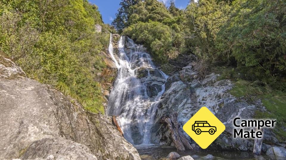 Κρήτη Creek Falls