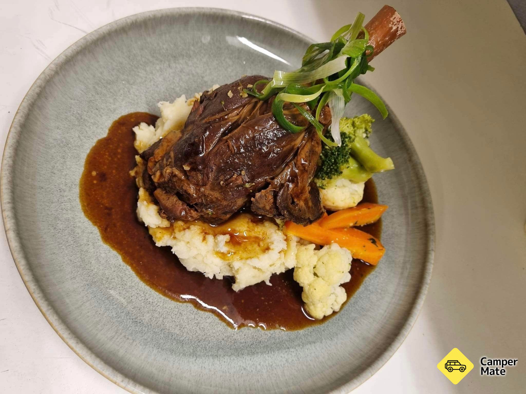 Apiti Tavern & Eatery - Image 3