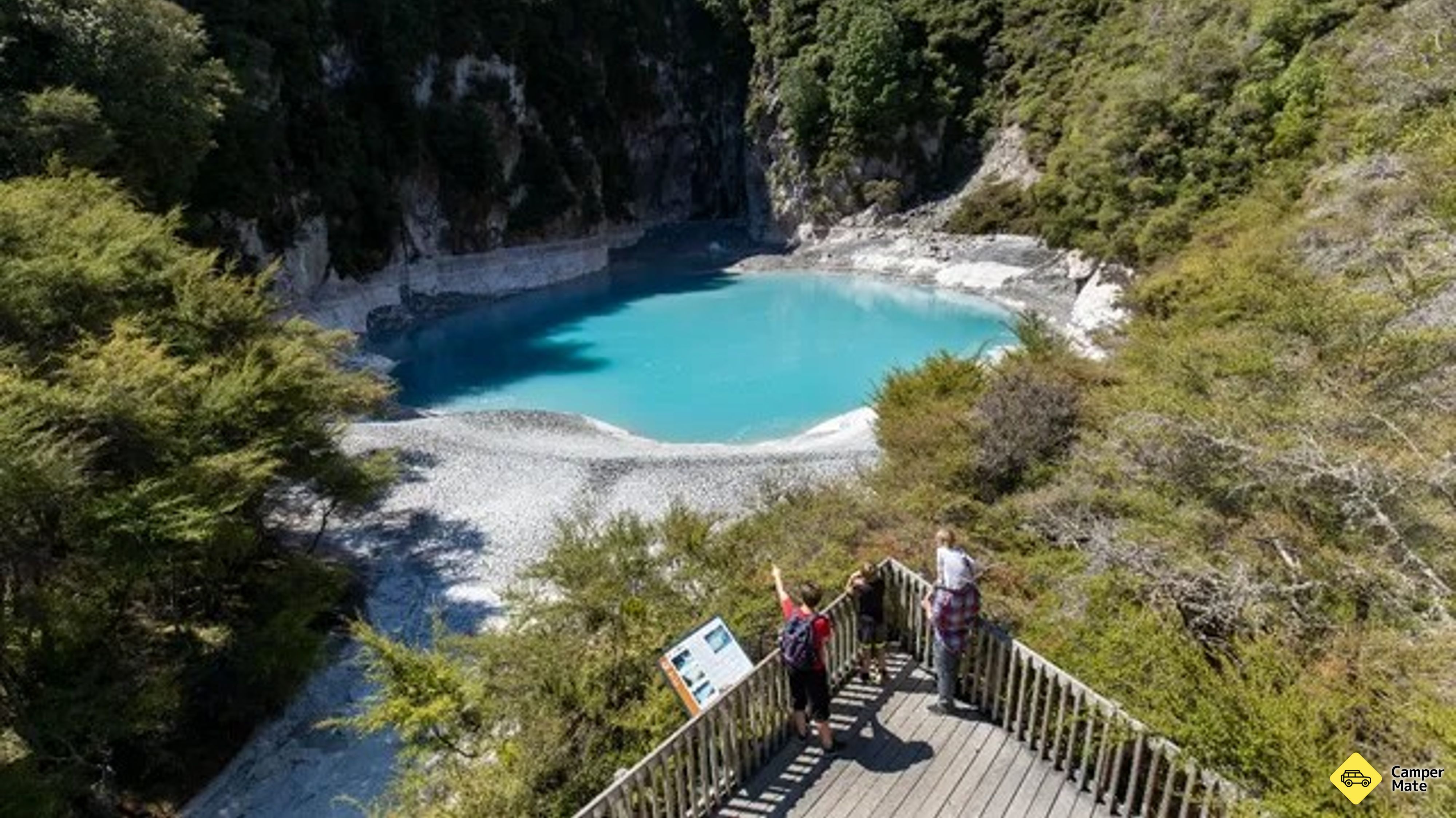Waimangu Volcanic Valley(ワイマング火山谷)