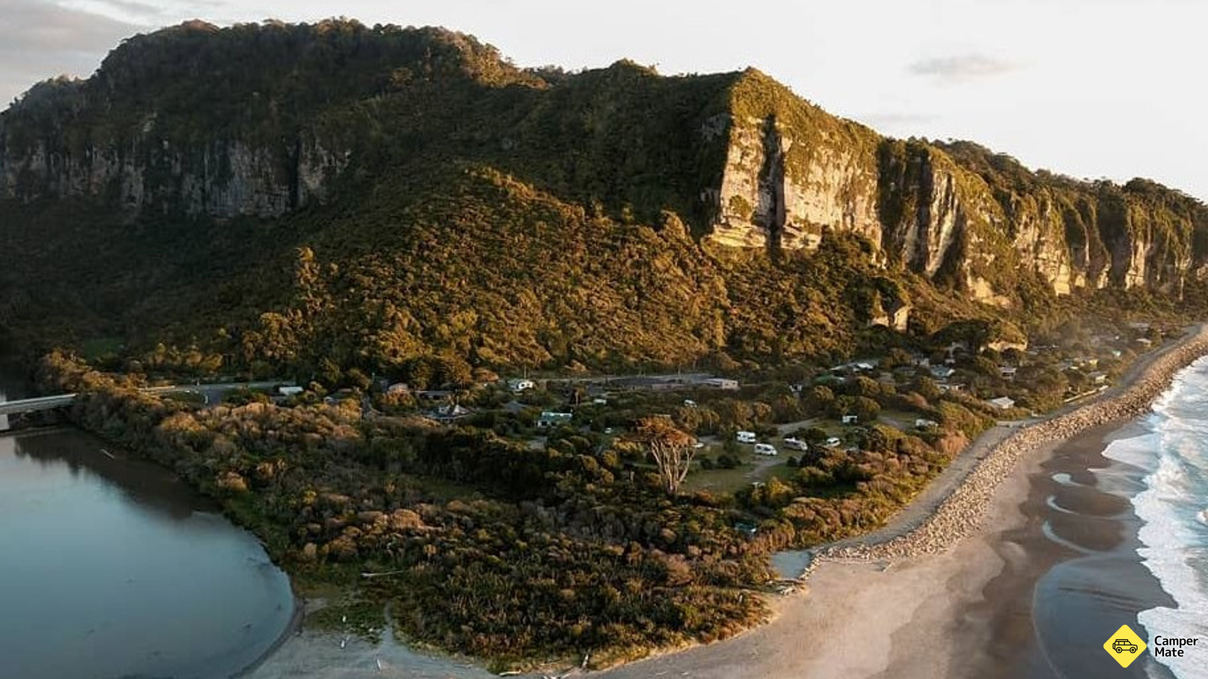 Lokasi Pantai Punakaiki