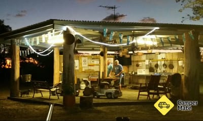 Spesifikasi Ups N Downs Caravan & Camp Stay