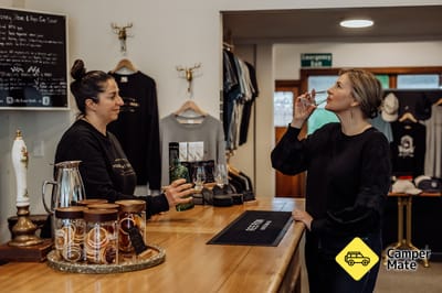 شركة Reefton Distilling Co - Distillery Tour and Tasting
