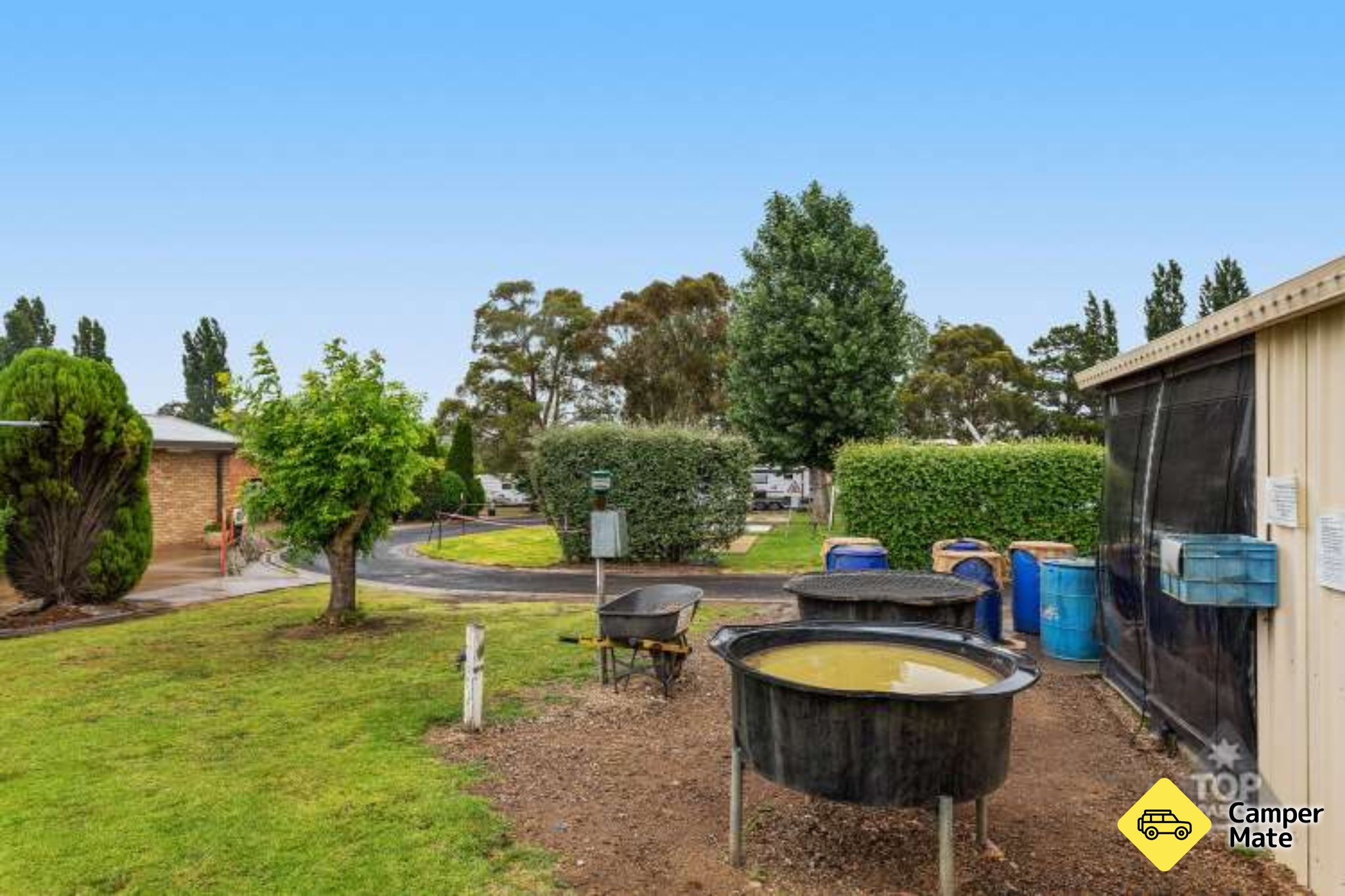 Fossicker Caravan Park - Image 3