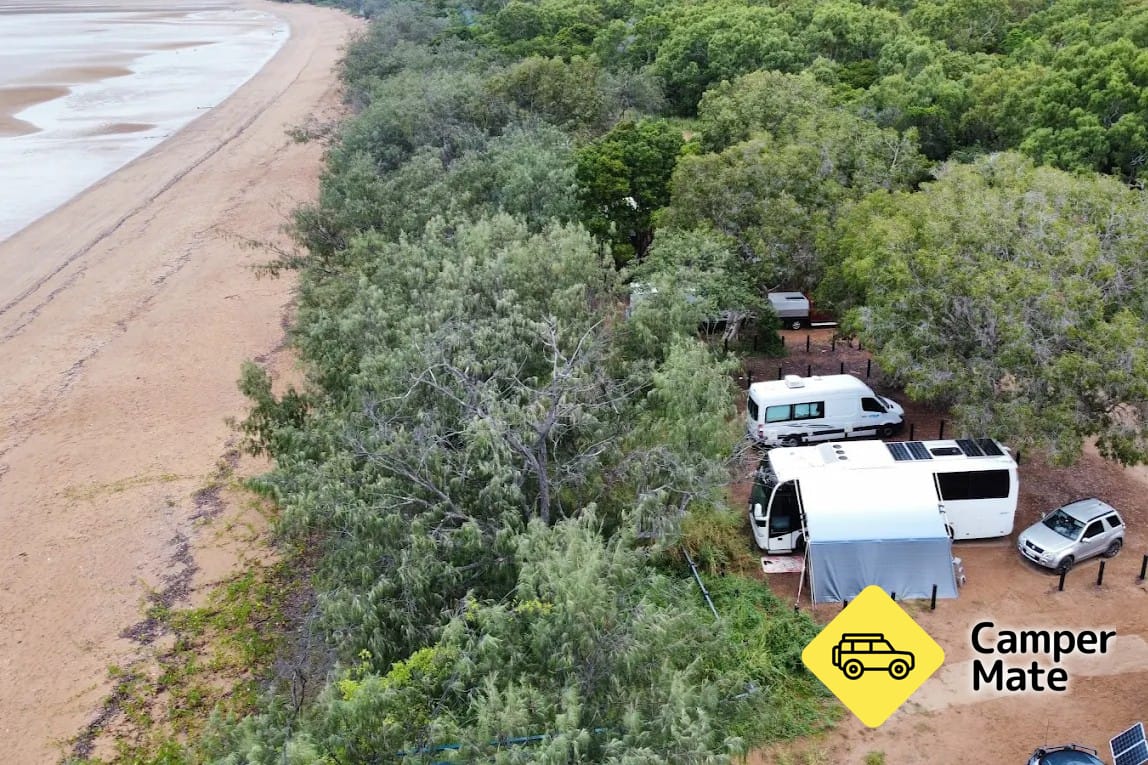 Carmila Beachfront Camp 근처 오락거리