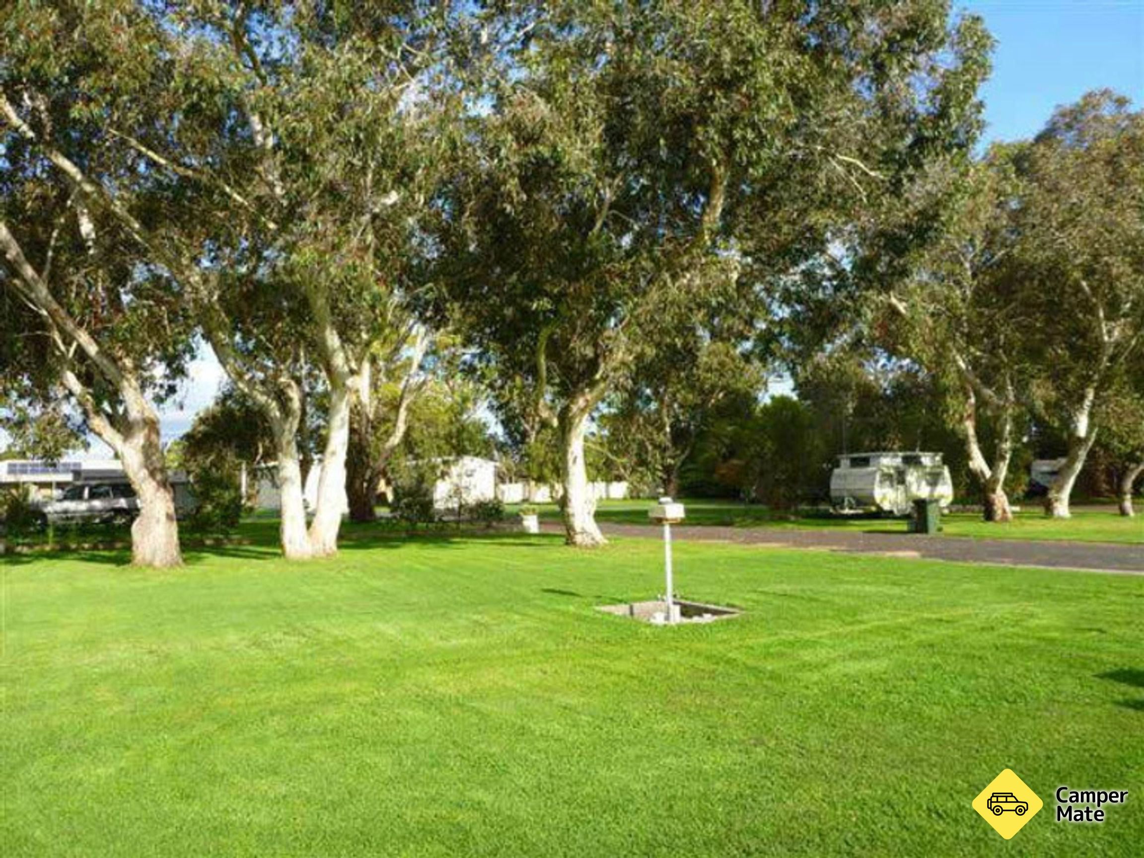 Millicent Lakeside Caravan Park - Image 2