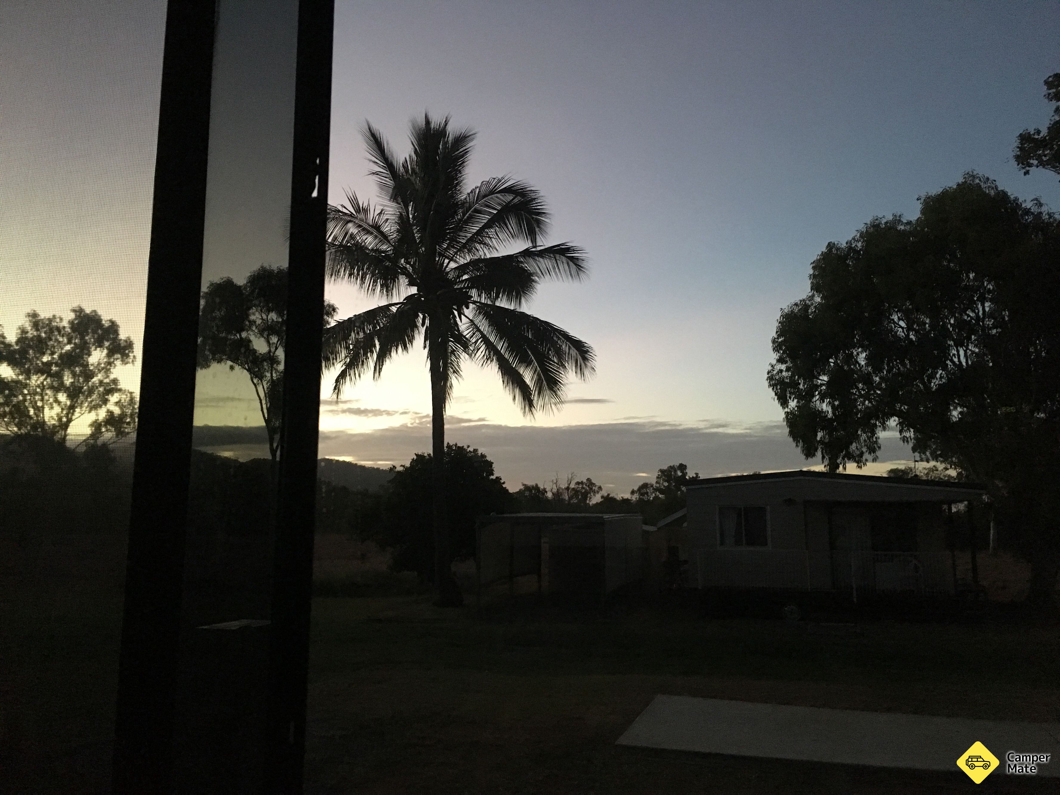 Parkhurst Motel and Vanpark - Image 2