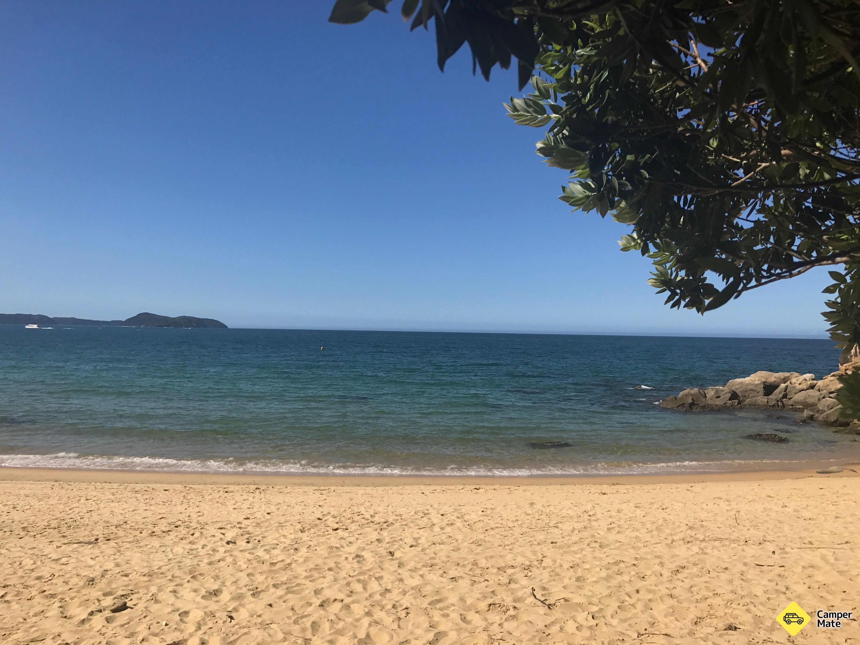 La plage de Breaker Bay - Image 2