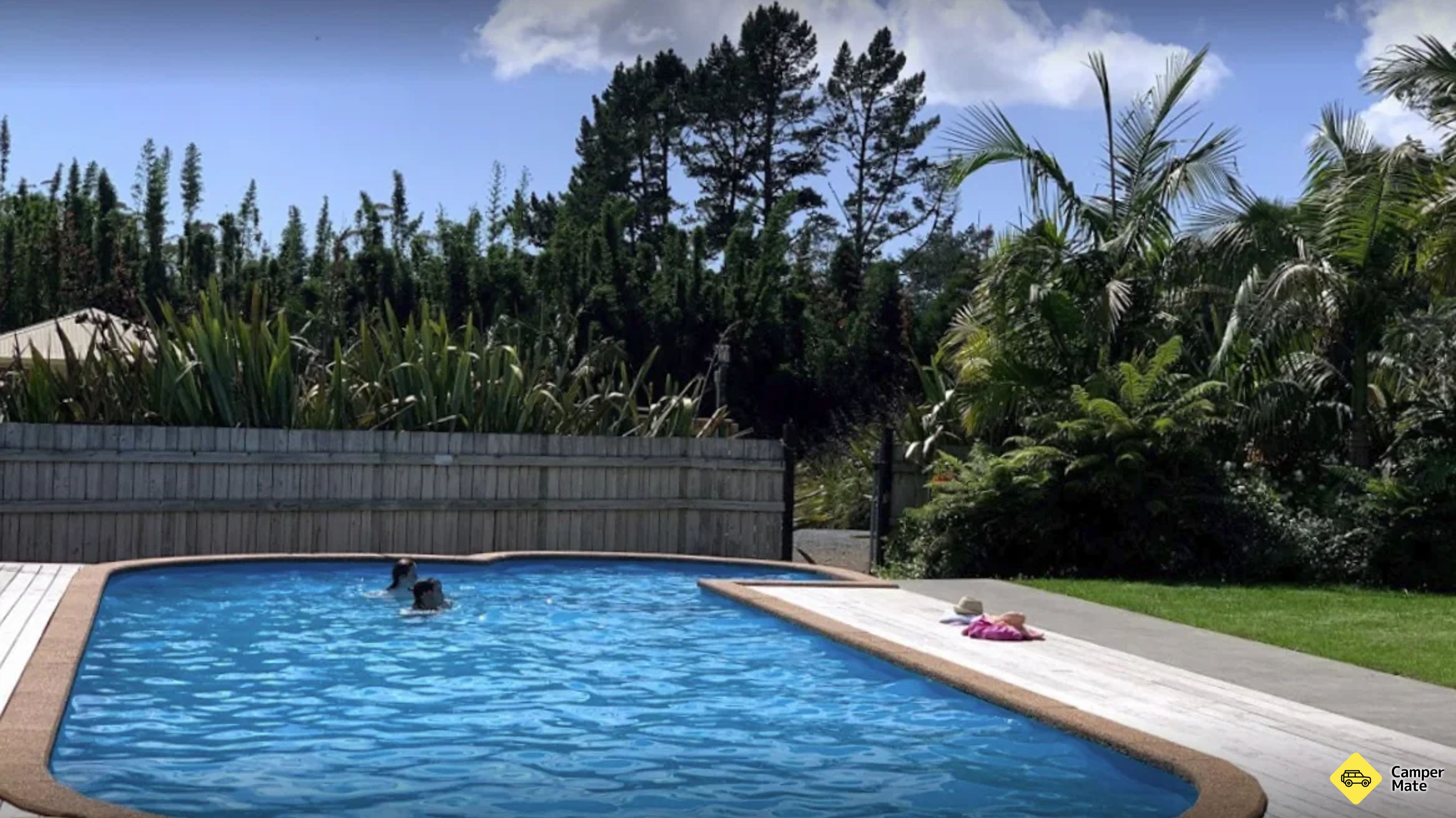 Hideaway Lodge 汽车营地