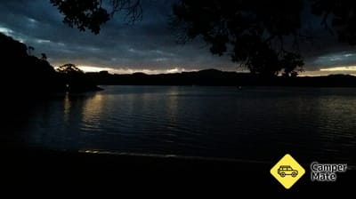 普里里湾(Whangaruru North Head)露营地