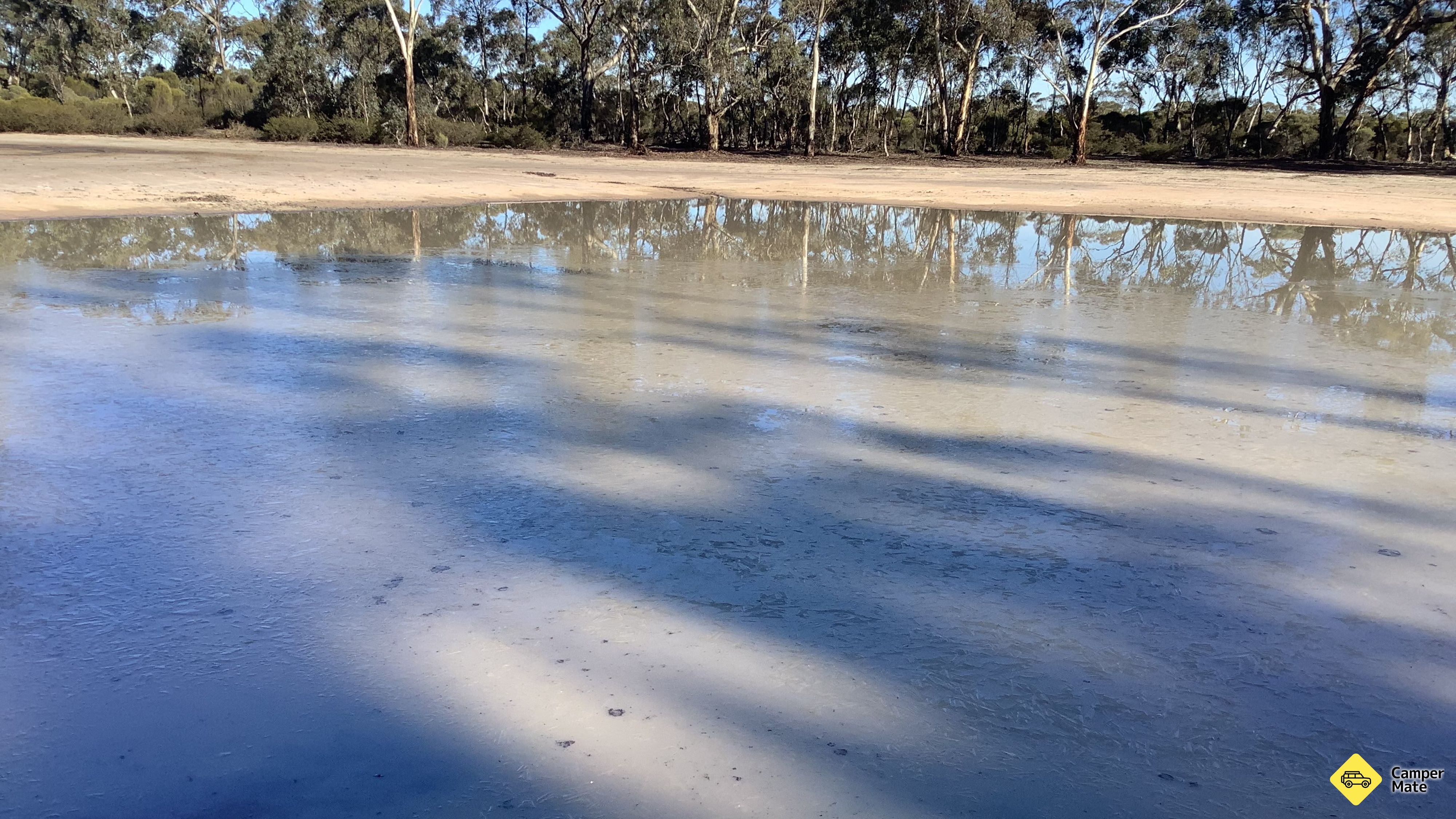 موقع Broughtons Waterhole Camping