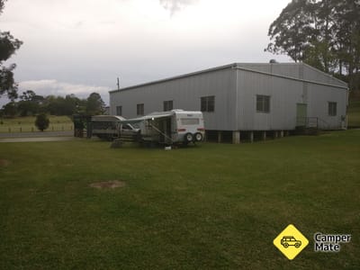 东道里戈展览场和社区大厅