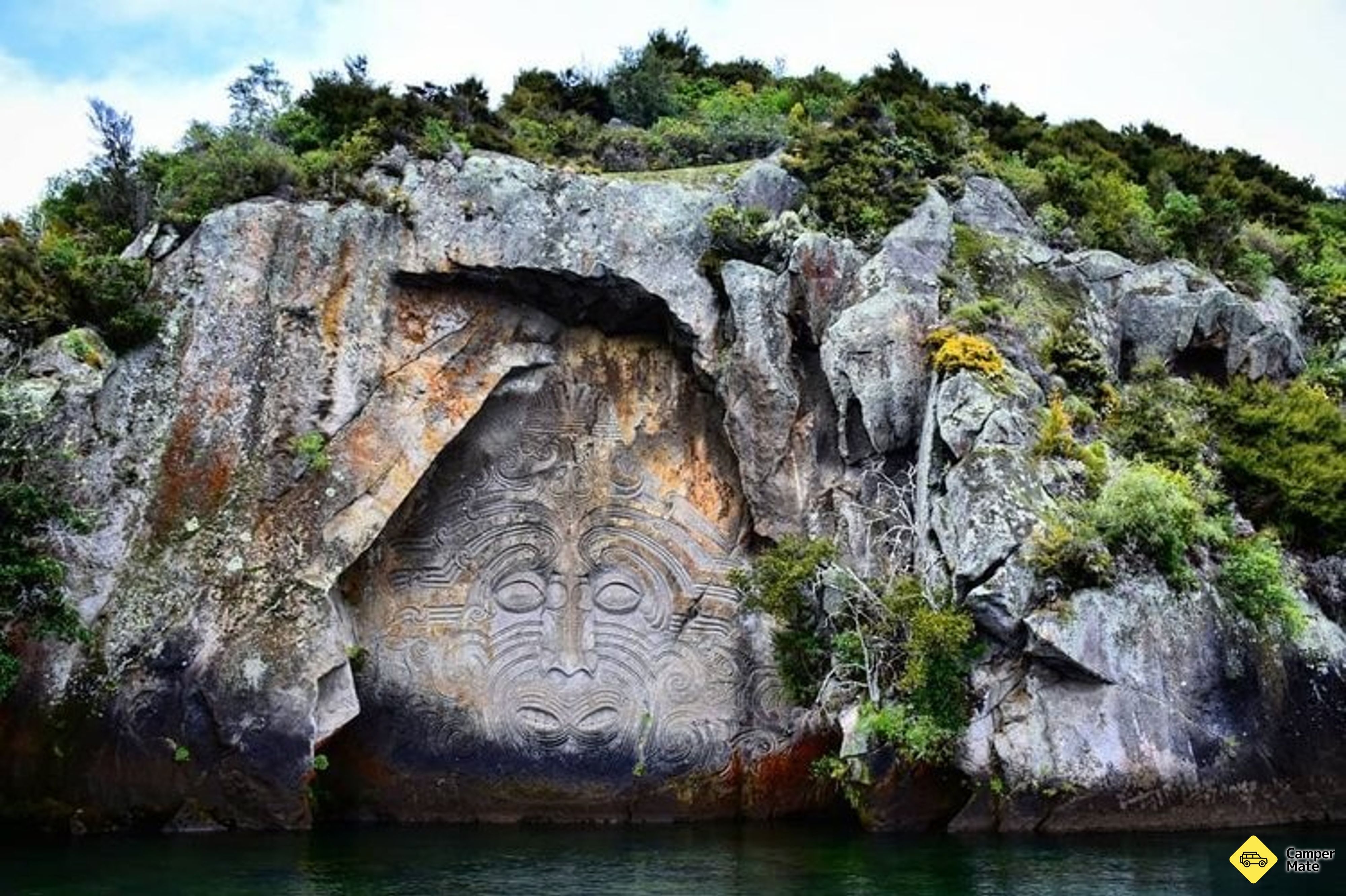 マイナ・ベイ・マオリ・カーヴィングス Mine Bay Maori Carvings - Image 2