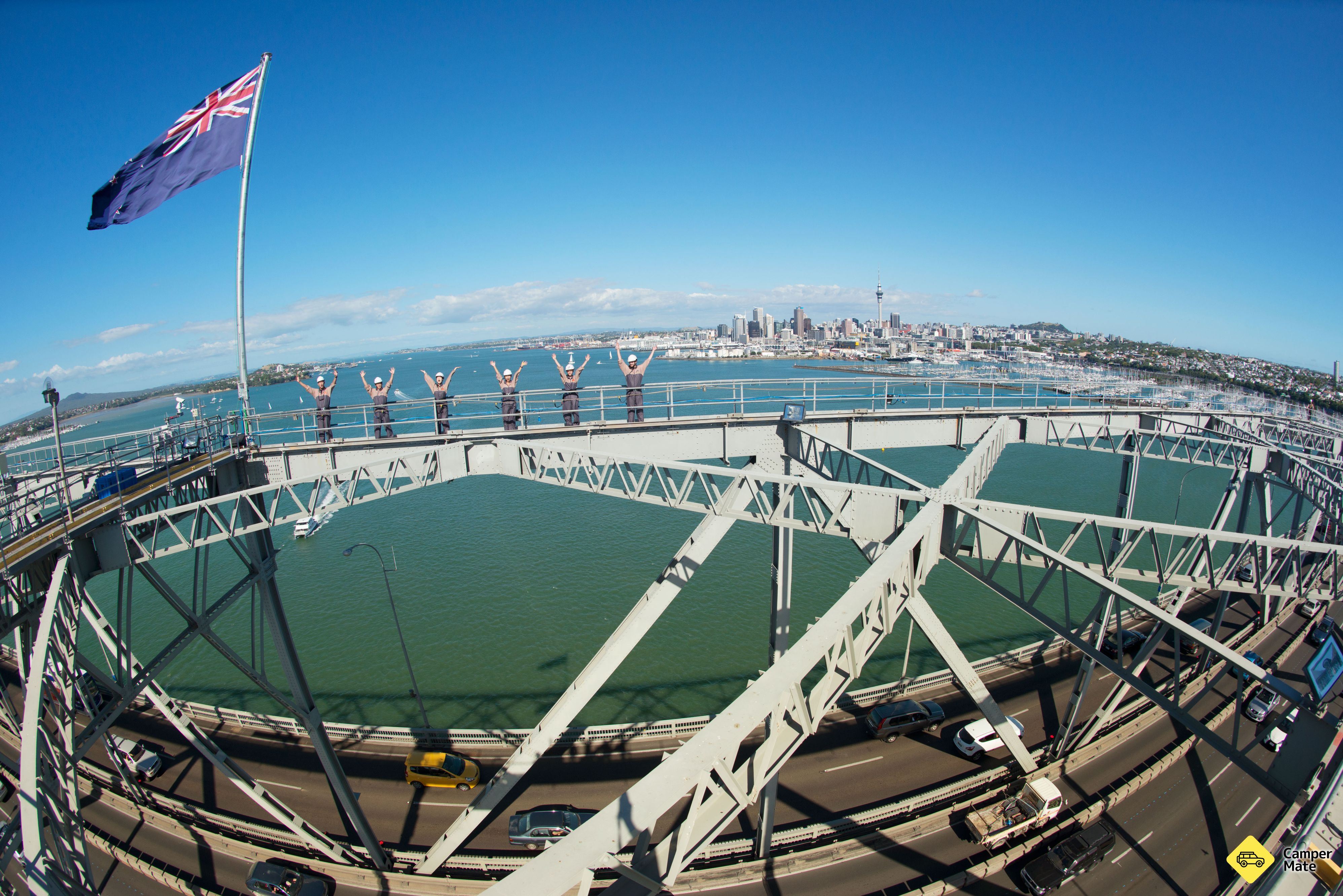Auckland Bridge Bungy Jumping - Image 2