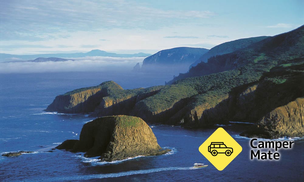 Bruny Island Wilderness Cruise and Bus Transfer from Hobart(ホバート)
