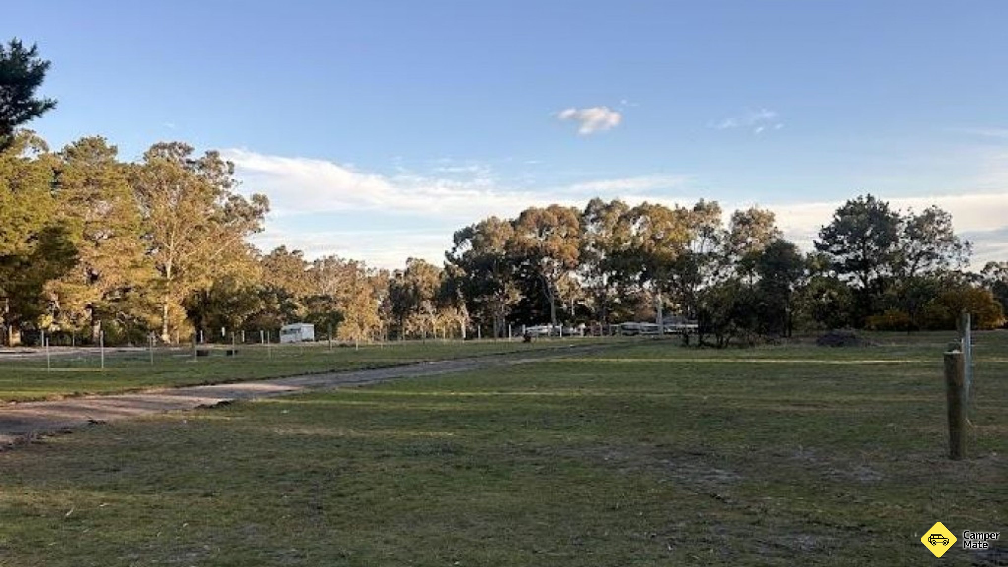 Lake Glenmaggie Holiday Park