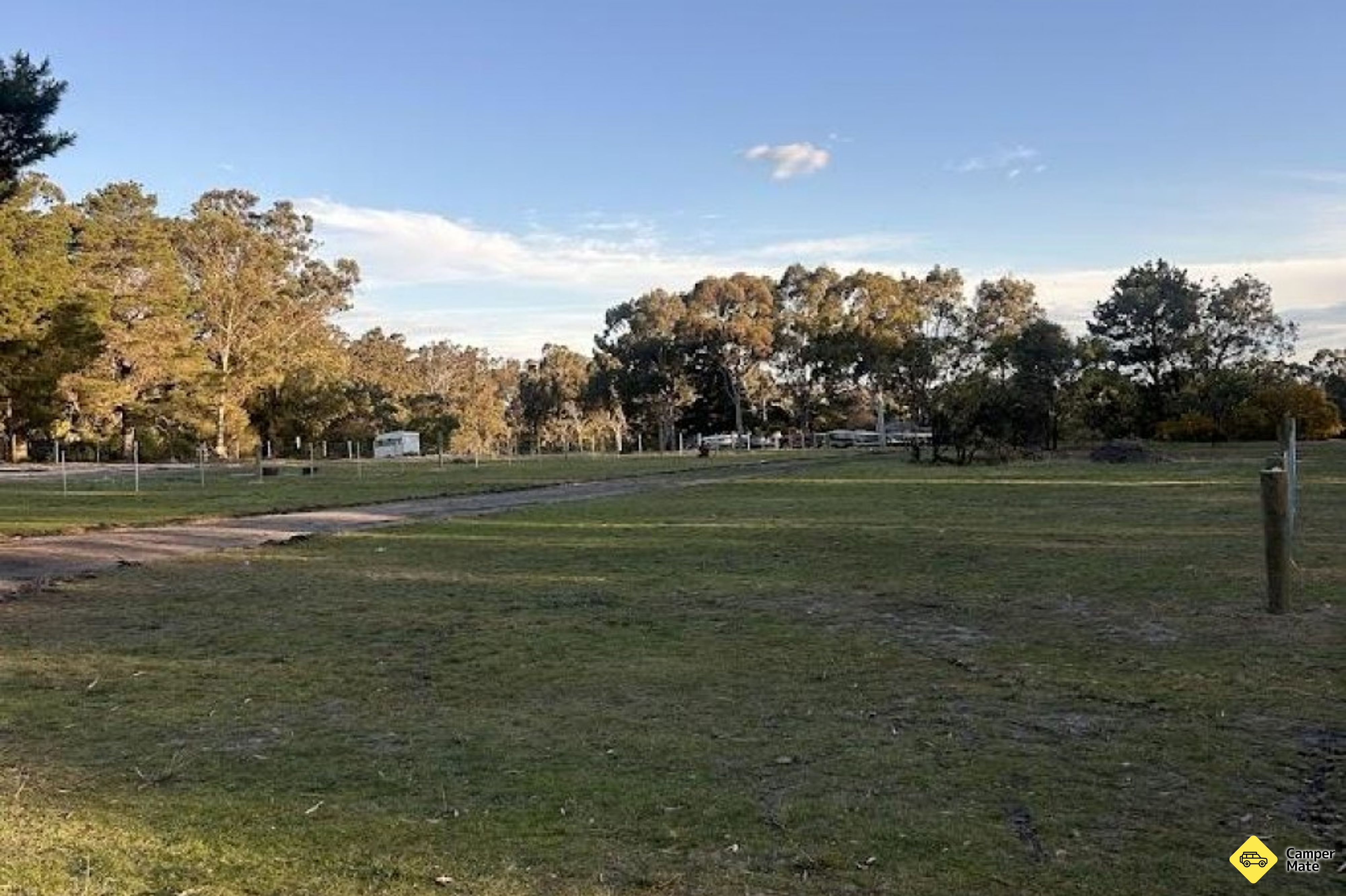 Lake Glenmaggie Holiday Park