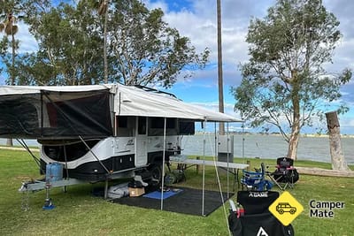 Lake Charm Foreshore Caravan Park